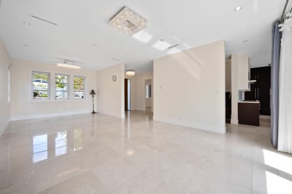 Photo 4 at 1468 Kings Avenue, Ambleside, West Vancouver