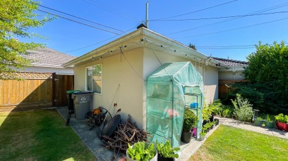 Photo 17 at 219 W 42nd Avenue, Oakridge VW, Vancouver West