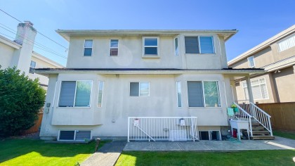 Photo 15 at 219 W 42nd Avenue, Oakridge VW, Vancouver West