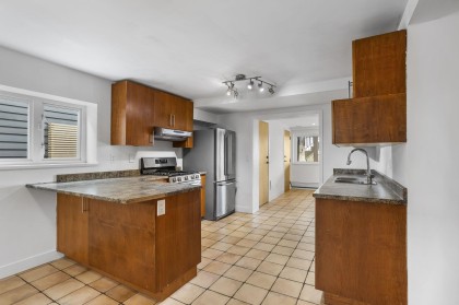 Photo 29 at 831 Whitchurch Street, Calverhall, North Vancouver