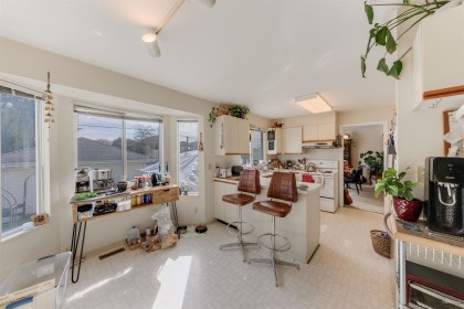 Photo 9 at 5592 Elizabeth Street, Cambie, Vancouver West