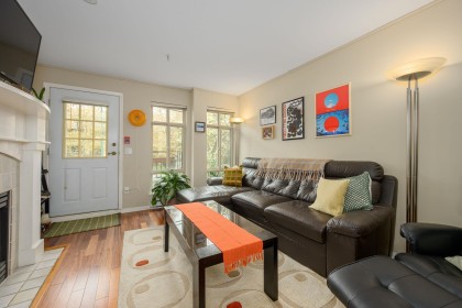 Photo 6 at 3018 W 4th Avenue, Kitsilano, Vancouver West