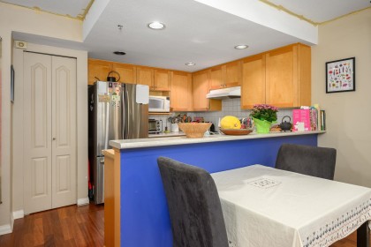 Photo 9 at 3018 W 4th Avenue, Kitsilano, Vancouver West