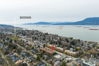 Photo 25 at 3018 W 4th Avenue, Kitsilano, Vancouver West