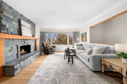 Photo 3 at 3300 Mahon Avenue, Upper Lonsdale, North Vancouver