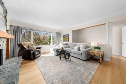 Photo 5 at 3300 Mahon Avenue, Upper Lonsdale, North Vancouver