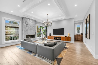 Photo 5 at 2820 W 32nd Avenue, MacKenzie Heights, Vancouver West