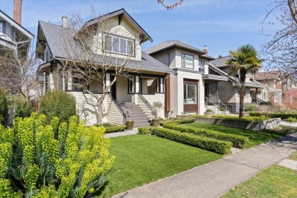 Photo 2 at 2755 W 42nd Avenue, Kerrisdale, Vancouver West