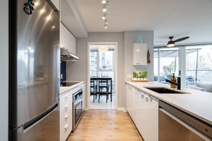 Photo 3 at 503 - 602 Citadel Parade, Downtown VW, Vancouver West