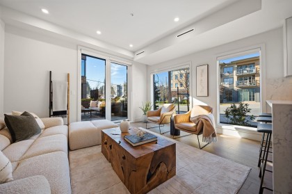 Photo 3 at 3218 Highland Boulevard, Edgemont, North Vancouver