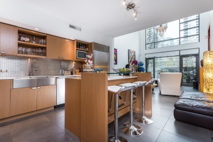 Photo 17 at 104 - 1168 Richards Street, Yaletown, Vancouver West