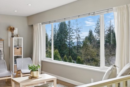 Photo 6 at 4938 Redonda Drive, Canyon Heights NV, North Vancouver