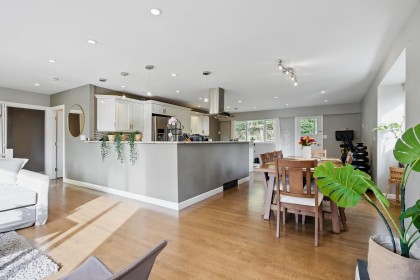 Photo 7 at 4938 Redonda Drive, Canyon Heights NV, North Vancouver