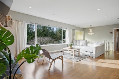 Photo 4 at 4938 Redonda Drive, Canyon Heights NV, North Vancouver