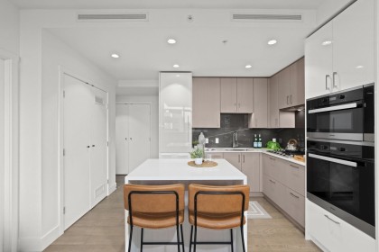 Photo 5 at 201 - 1675 Lions Gate Lane, Pemberton NV, North Vancouver