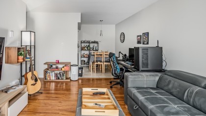 Photo 5 at 305 - 975 W 13th Avenue, Fairview VW, Vancouver West