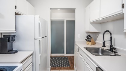 Photo 10 at 305 - 975 W 13th Avenue, Fairview VW, Vancouver West