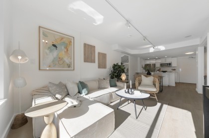 Photo 13 at 374 - 2080 W Broadway, Kitsilano, Vancouver West