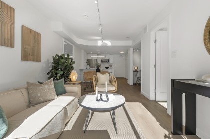 Photo 14 at 374 - 2080 W Broadway, Kitsilano, Vancouver West