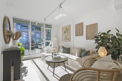 Photo 11 at 374 - 2080 W Broadway, Kitsilano, Vancouver West