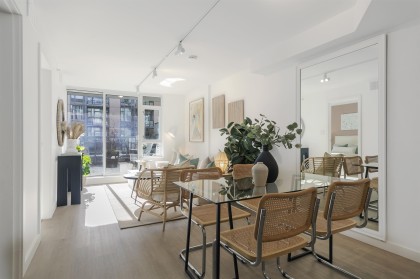 Photo 8 at 374 - 2080 W Broadway, Kitsilano, Vancouver West