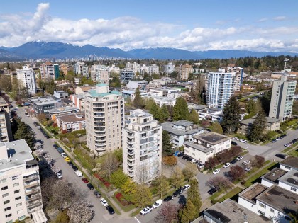 Photo 2 at 1100 - 5890 Balsam Street, Kerrisdale, Vancouver West