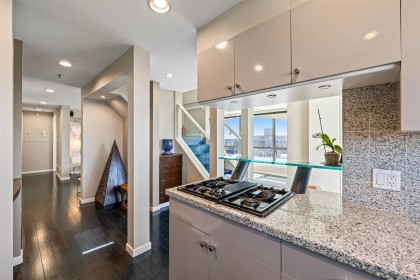 Photo 7 at 1100 - 5890 Balsam Street, Kerrisdale, Vancouver West