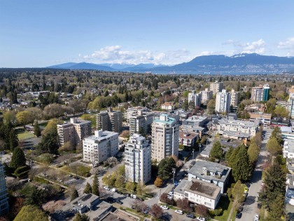 Photo 32 at 1100 - 5890 Balsam Street, Kerrisdale, Vancouver West