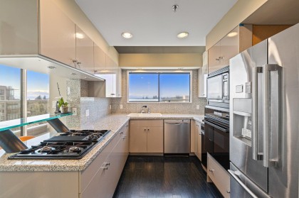 Photo 8 at 1100 - 5890 Balsam Street, Kerrisdale, Vancouver West