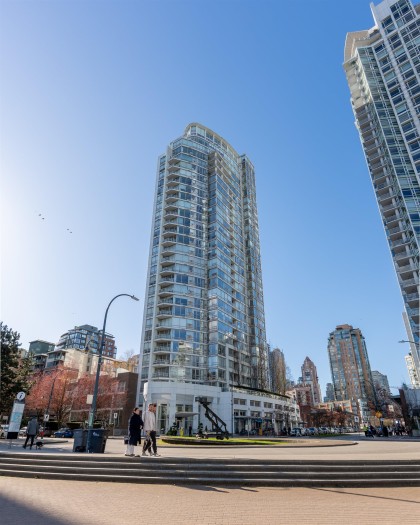 Photo 3 at 505 - 1201 Marinaside Crescent, Yaletown, Vancouver West