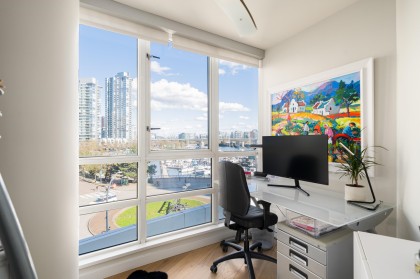 Photo 18 at 505 - 1201 Marinaside Crescent, Yaletown, Vancouver West