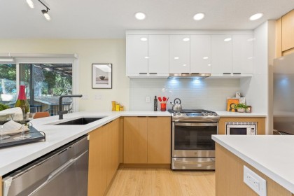 Photo 11 at 2518 Swinburne Avenue, Blueridge NV, North Vancouver