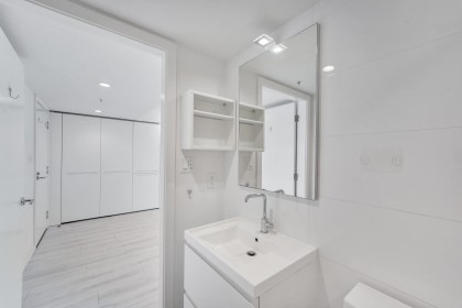 Photo 10 at 1209 - 1133 Hornby Street, Downtown VW, Vancouver West