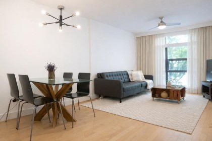 Photo 2 at 206 - 2137 W 10 Avenue, Kitsilano, Vancouver West