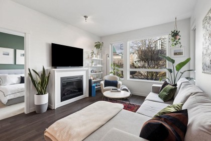 Photo 3 at 207 - 217 W 8th Street, Central Lonsdale, North Vancouver