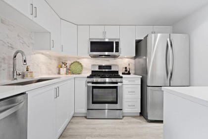 Photo 10 at 1409 W 6th Avenue, False Creek, Vancouver West