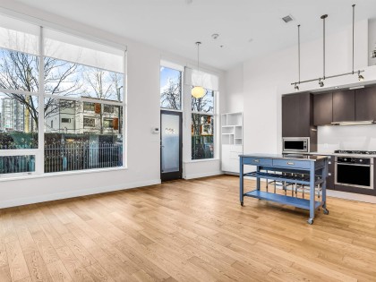 Photo 3 at 296 W 1st Avenue, False Creek, Vancouver West