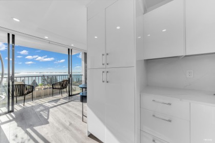 Photo 15 at 1202 - 650 16th Street, Ambleside, West Vancouver