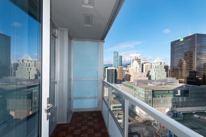 Photo 24 at 2102 - 833 Seymour Street, Downtown VW, Vancouver West