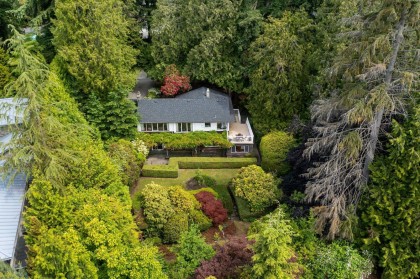 Photo 1 at 2912 Rosebery Avenue, Altamont, West Vancouver