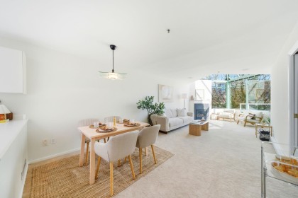 Photo 8 at 205 - 565 17th Street, Ambleside, West Vancouver