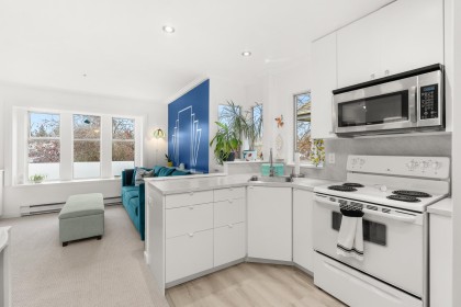 Photo 15 at E301 - 623 W 14th Avenue, Fairview VW, Vancouver West