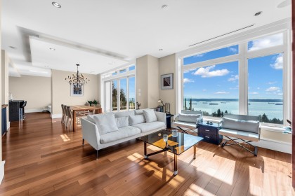 Photo 6 at 102 - 2575 Garden Court, Whitby Estates, West Vancouver