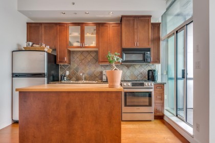 Photo 12 at 316 - 2515 Ontario Street, Mount Pleasant VW, Vancouver West