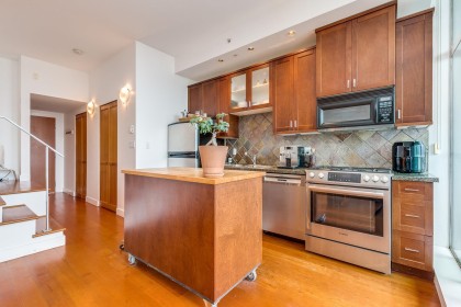 Photo 11 at 316 - 2515 Ontario Street, Mount Pleasant VW, Vancouver West