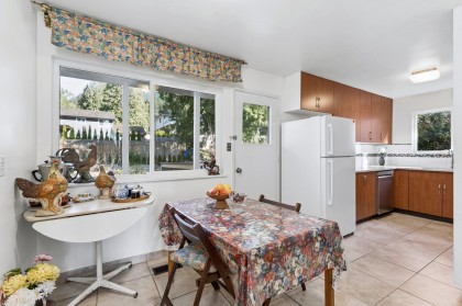 Photo 9 at 922 Canyon Boulevard, Canyon Heights NV, North Vancouver