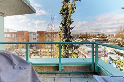 Photo 9 at PH05 - 223 Mountain Highway, Lynnmour, North Vancouver