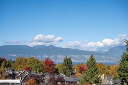 Photo 4 at 3711 W 24th Avenue, Dunbar, Vancouver West