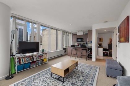 Photo 5 at 718 - 610 Granville Street, Downtown VW, Vancouver West