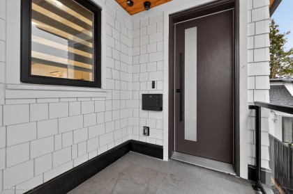 Photo 1 at 1554 W 66th Avenue, S.W. Marine, Vancouver West